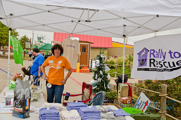 Wags and Waves 2011-189